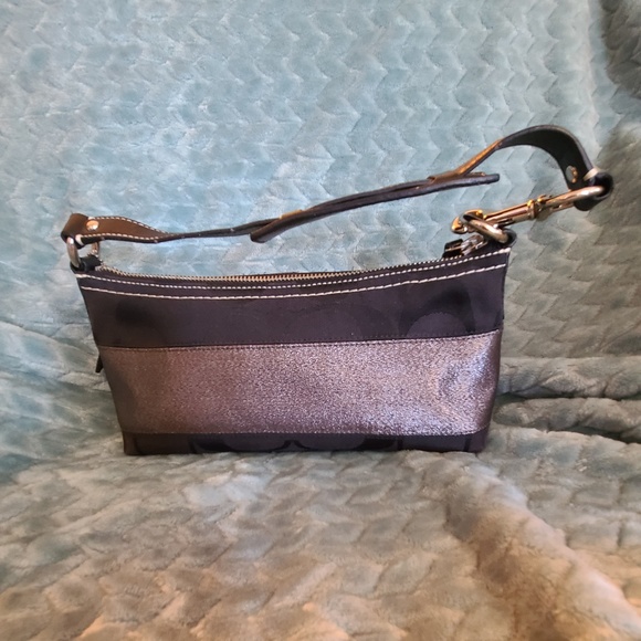 SOLD Coach Signature Stripe East West Monogram Handbag EUC - Picture 2 of 15